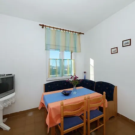 Mila Apartment *