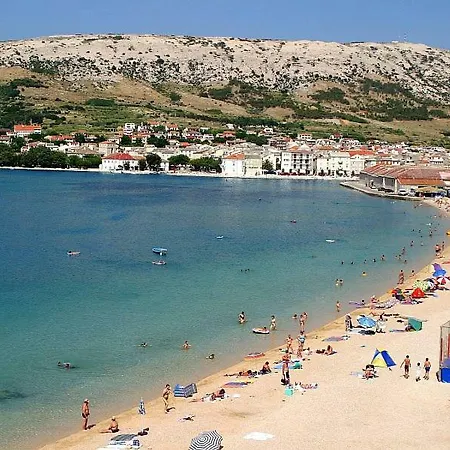 Mila Apartman Pag Town