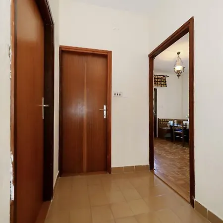 Apartment Mila *