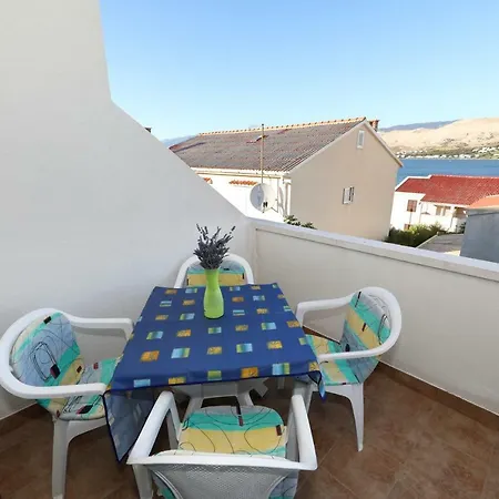 Apartment Mila Pag Town