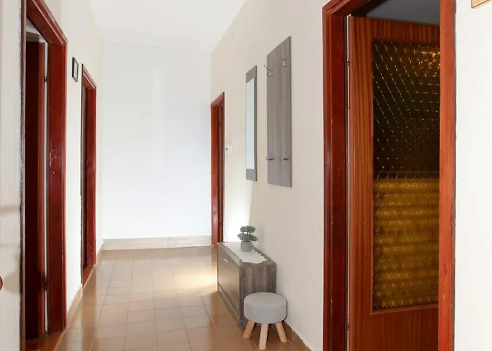 Mila Apartmán Pag Town